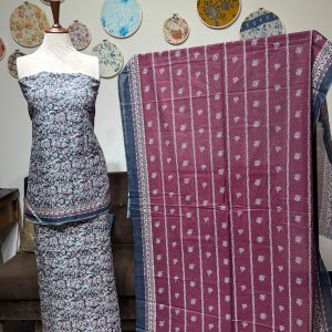 Lawn Printed 3-Piece – Blue with Red Design