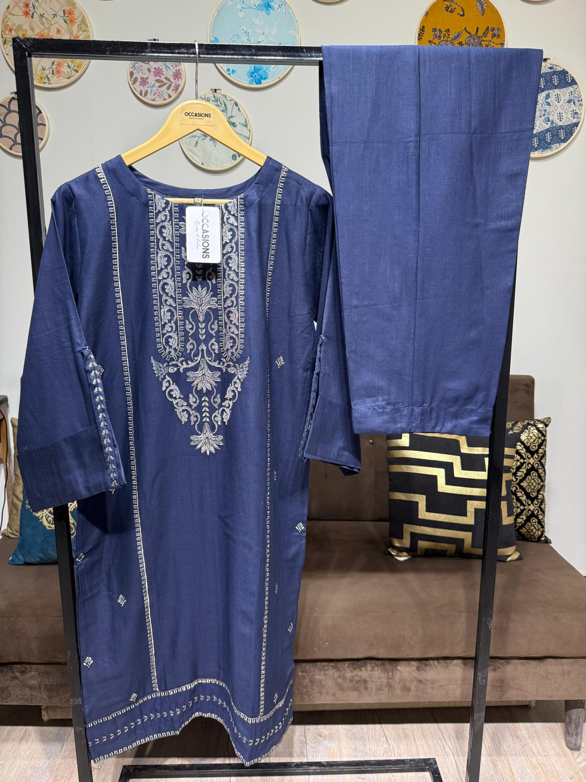 Khadar Embroidered 2-Piece – Dark Blue