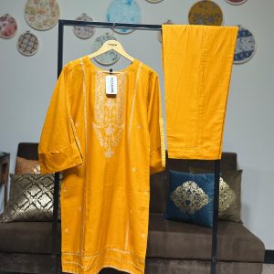Khadar Embroidered 2-Piece – Light Yellow
